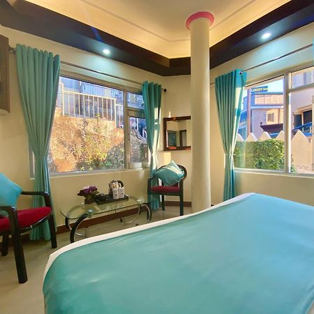 Riversun Hotel Mall Road Masuri Exterior foto