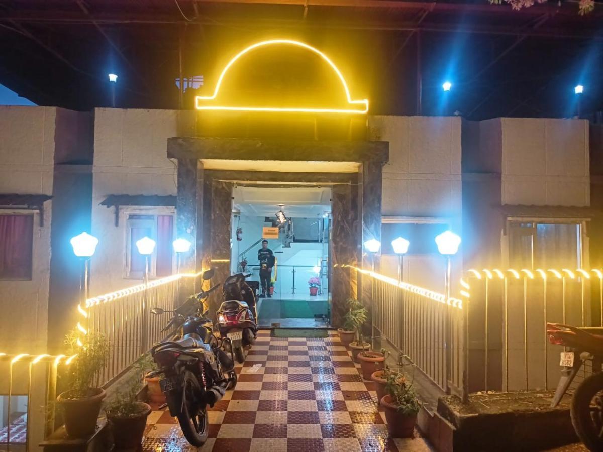 Riversun Hotel Mall Road Masuri Exterior foto