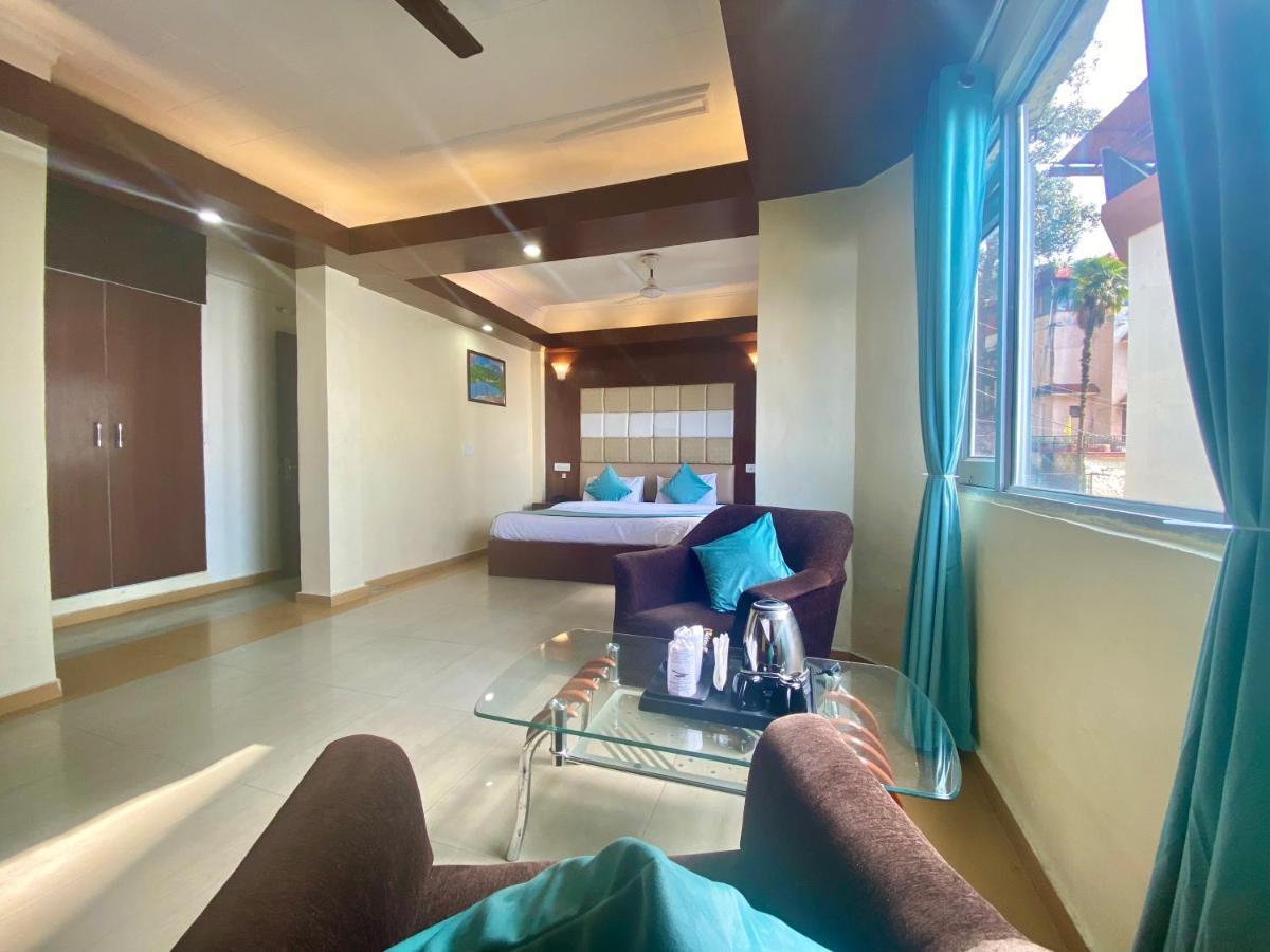 Riversun Hotel Mall Road Masuri Exterior foto