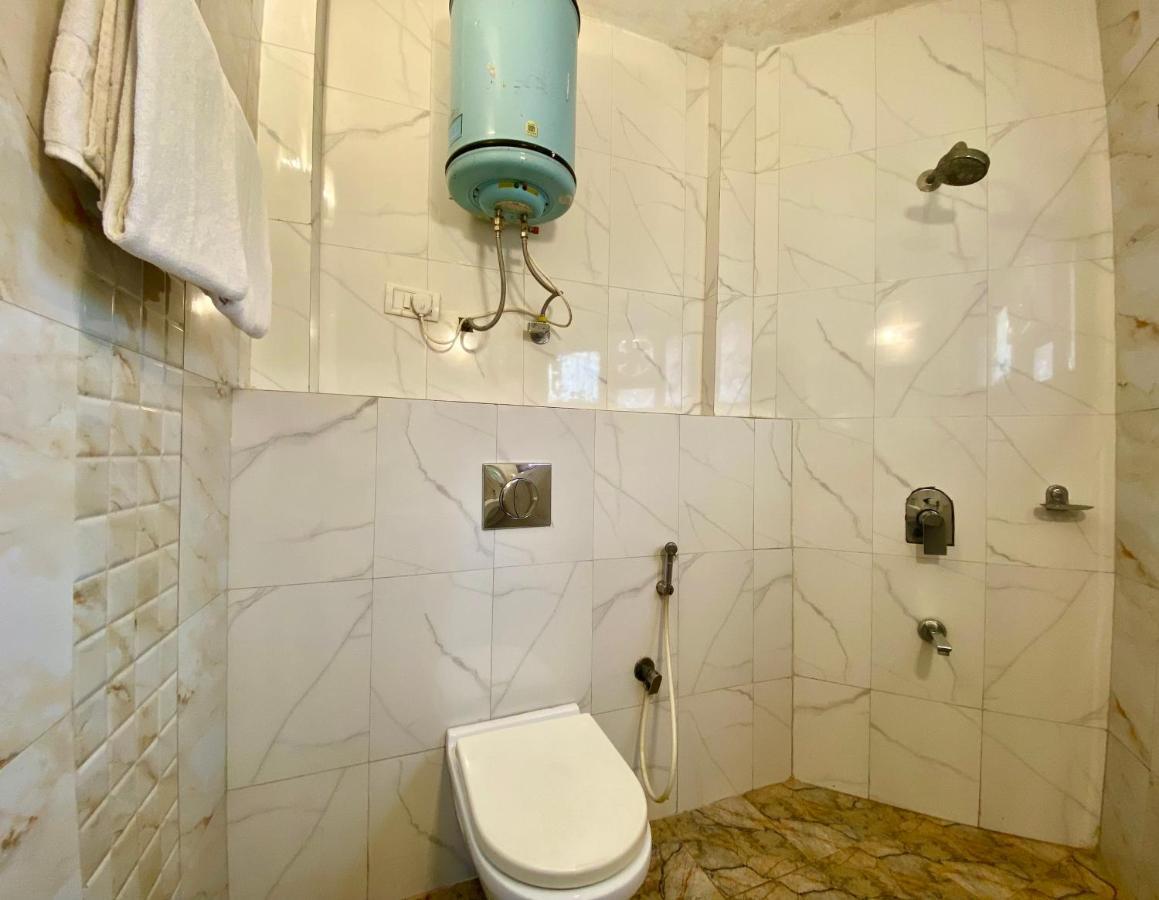 Riversun Hotel Mall Road Masuri Exterior foto